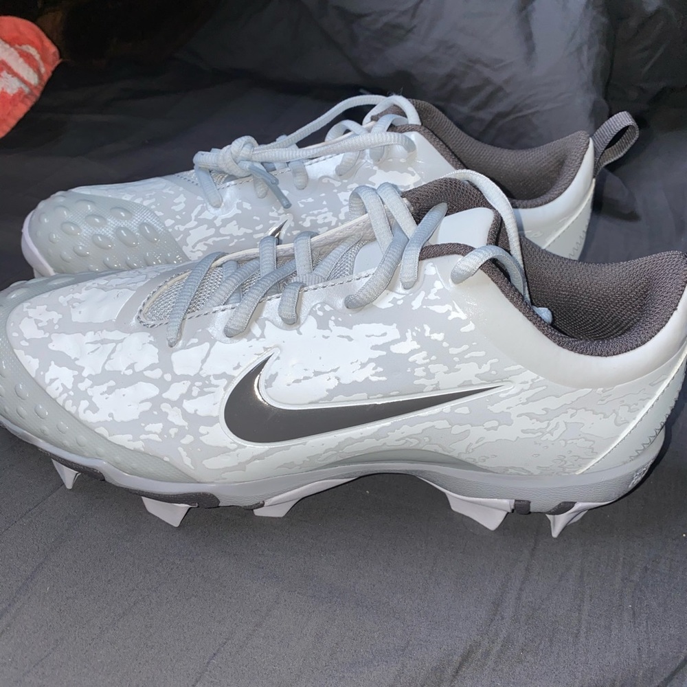 NWT Nike baseball cleats